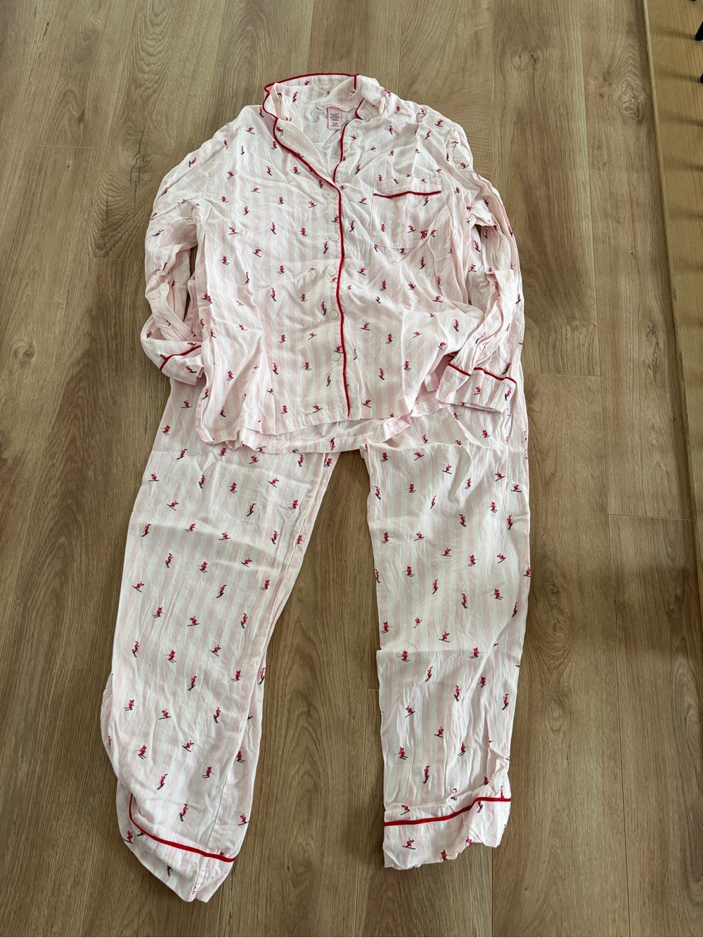 VIctoria’s Secret Pink Striped Ski Print Pajamas